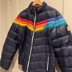 Marine Layer Blue Puffer Jacket with High Collar and Quilted Design-Never woren